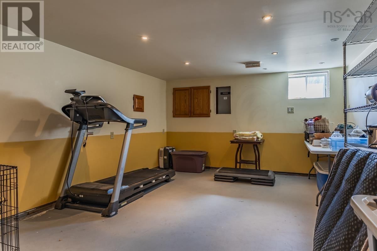 324 VALLEY ROAD Image 36