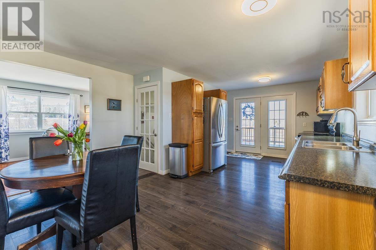 324 VALLEY ROAD Image 4