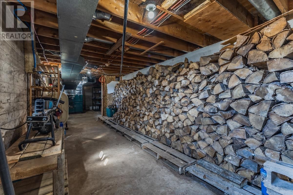 324 VALLEY ROAD Image 40