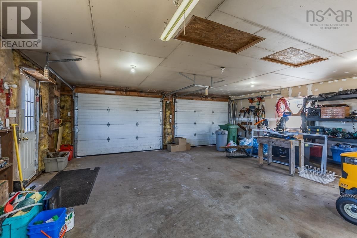 324 VALLEY ROAD Image 42