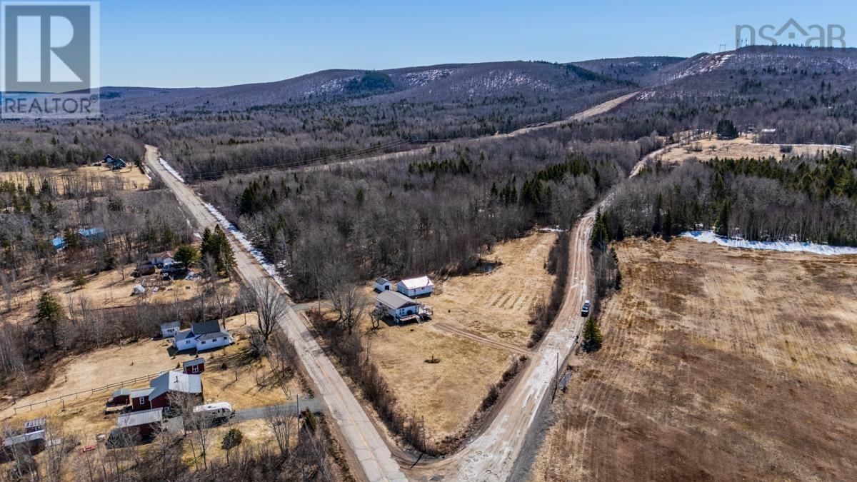 324 VALLEY ROAD Image 50