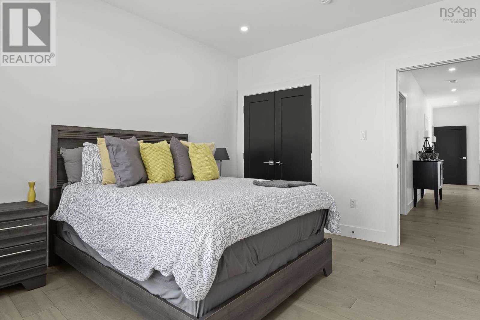 520 KETCH HARBOUR ROAD Image 36