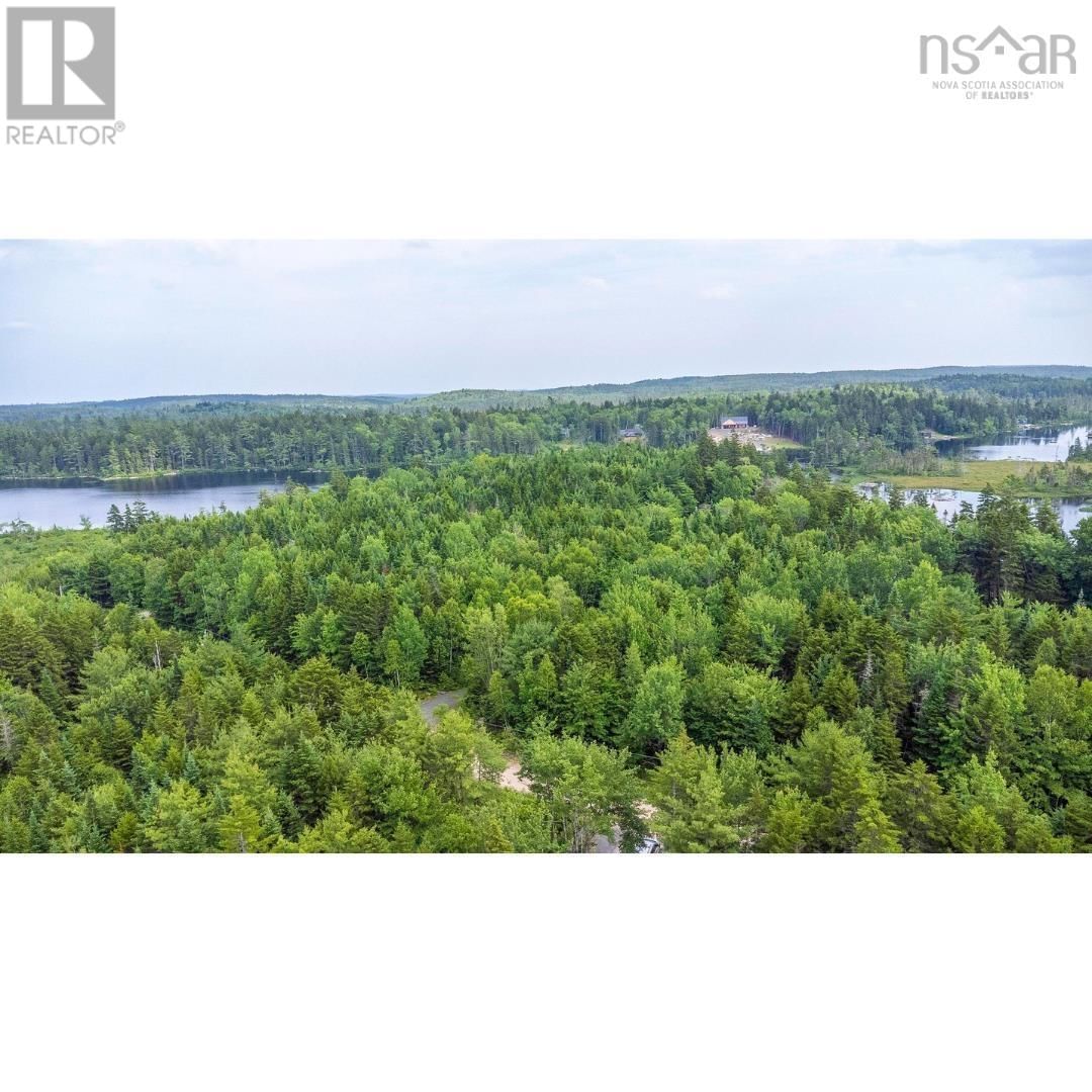 111 MIDDLE LAKE NORTH ROAD Image 16