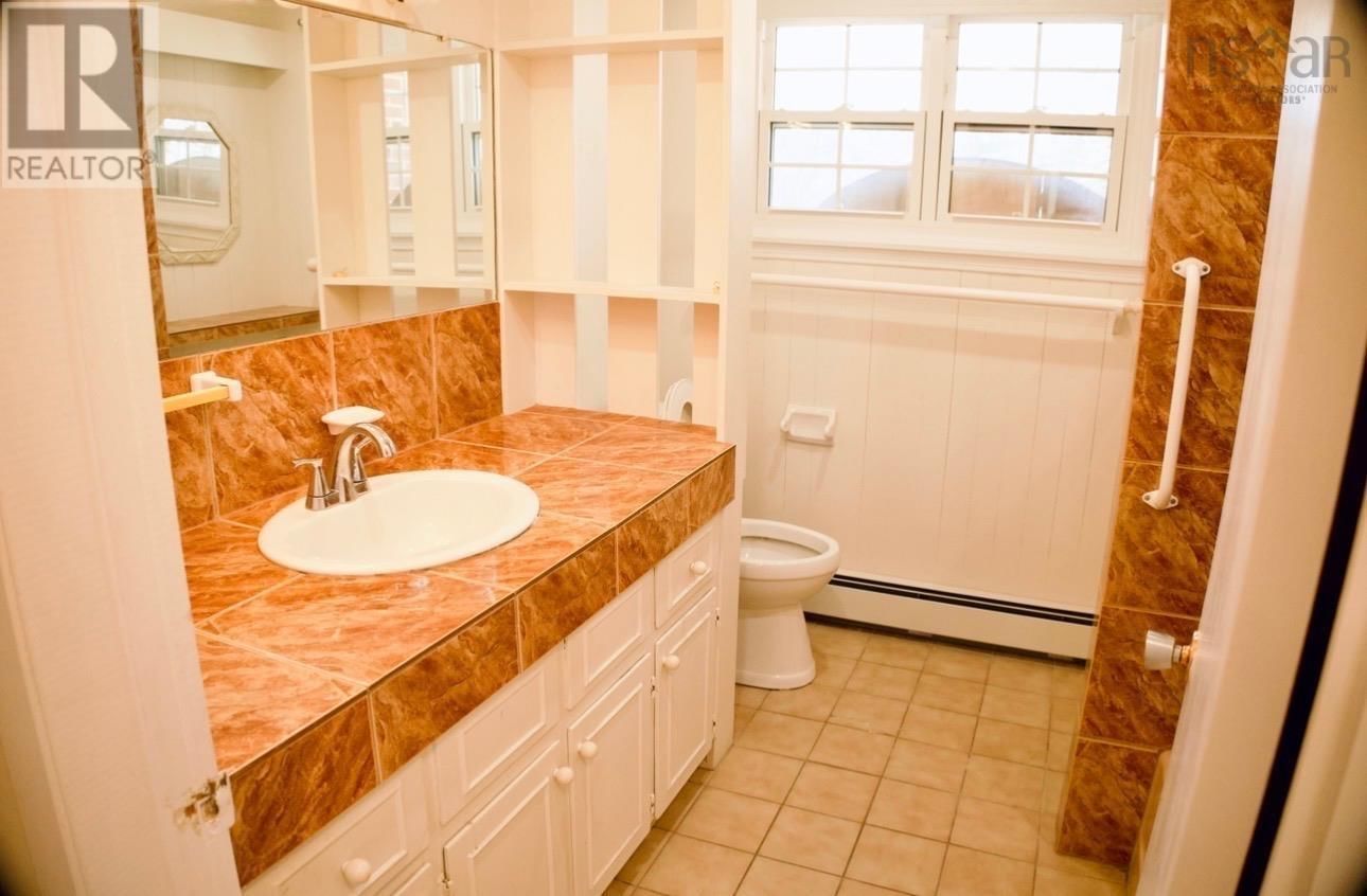 109 BIRCH STREET Image 28