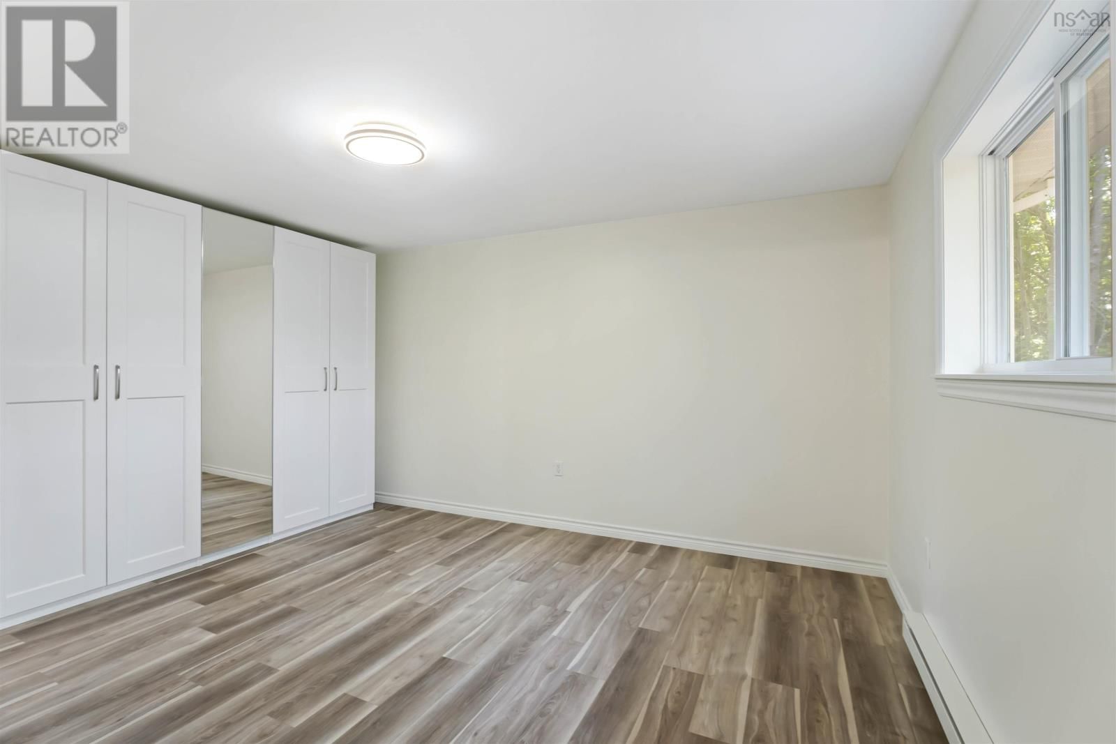 380 HALL ROAD Image 12