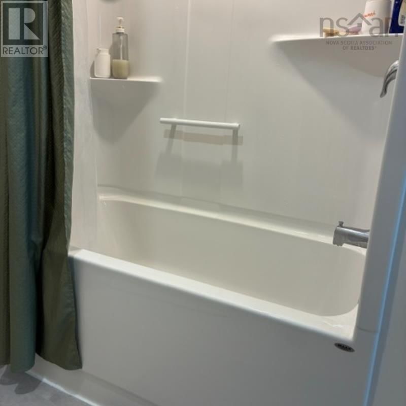 380 HALL ROAD Image 14