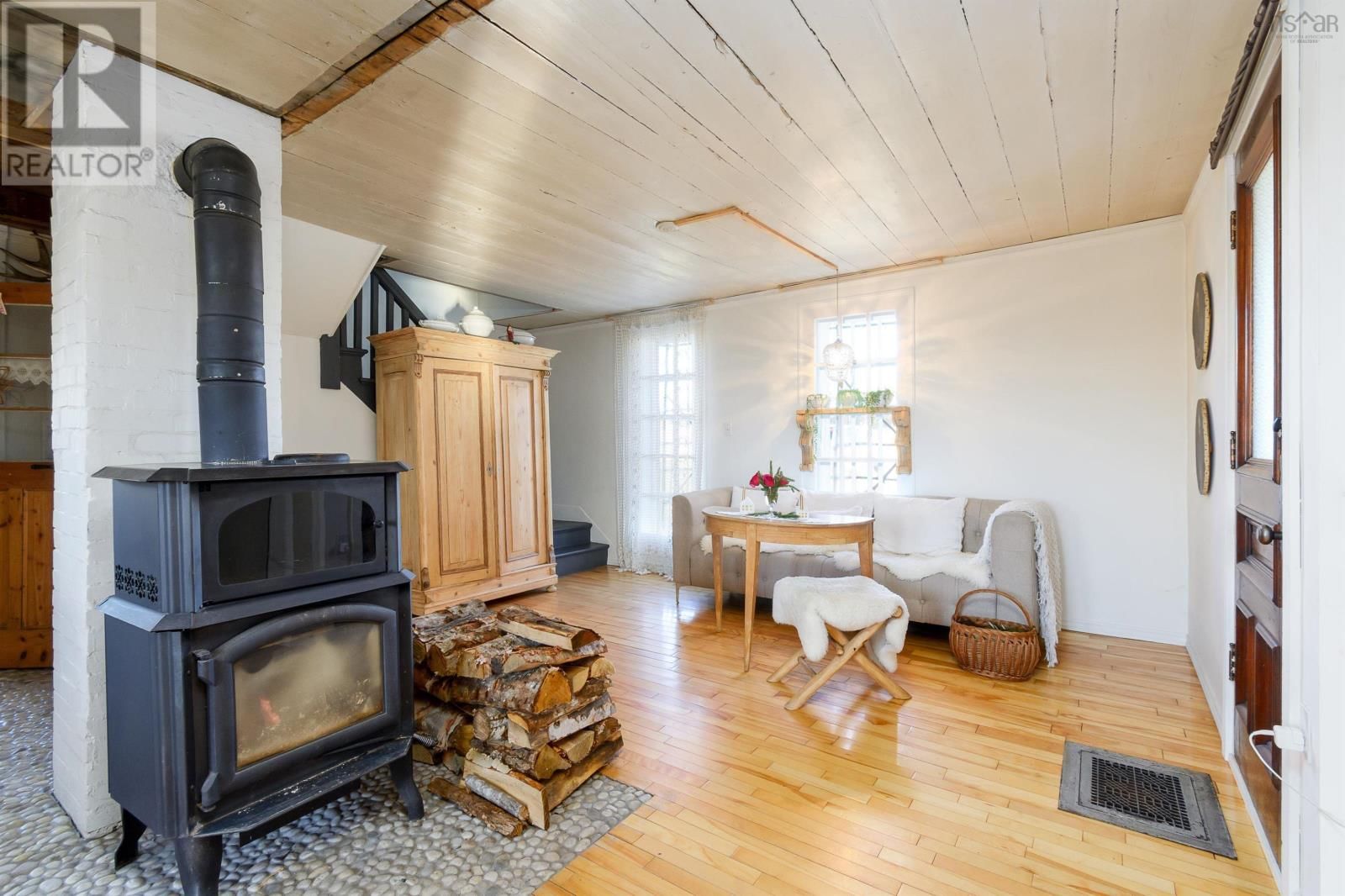 2660 LOCH LOMOND ROAD Image 12