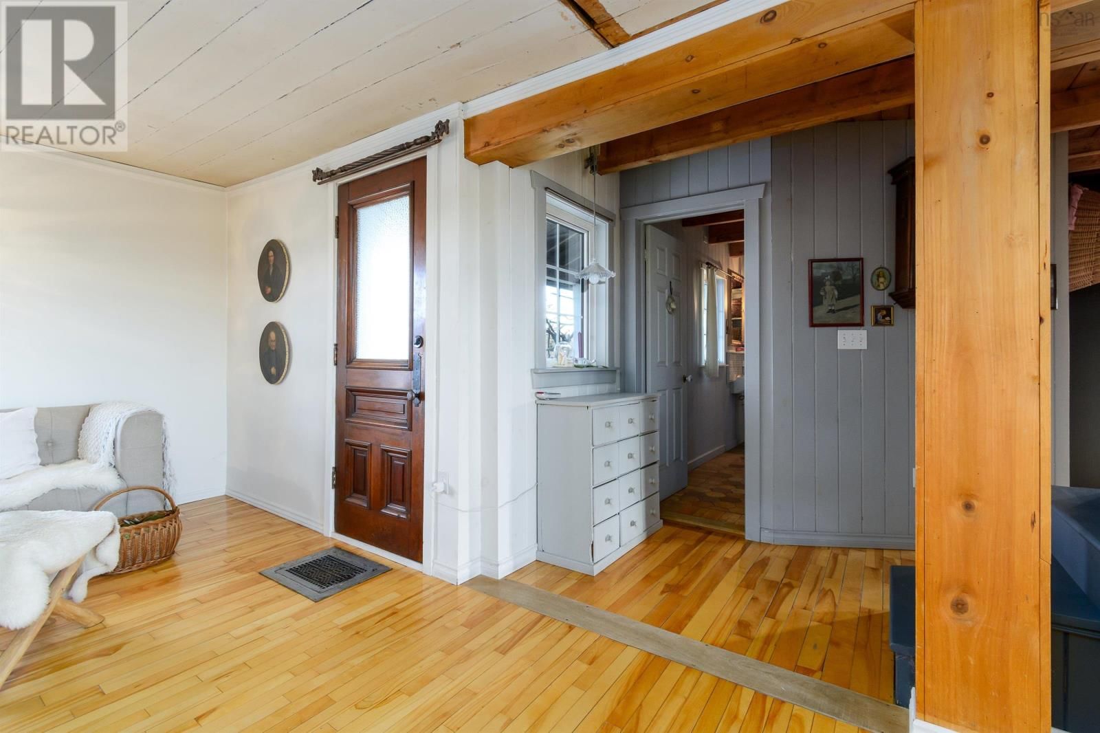 2660 LOCH LOMOND ROAD Image 14