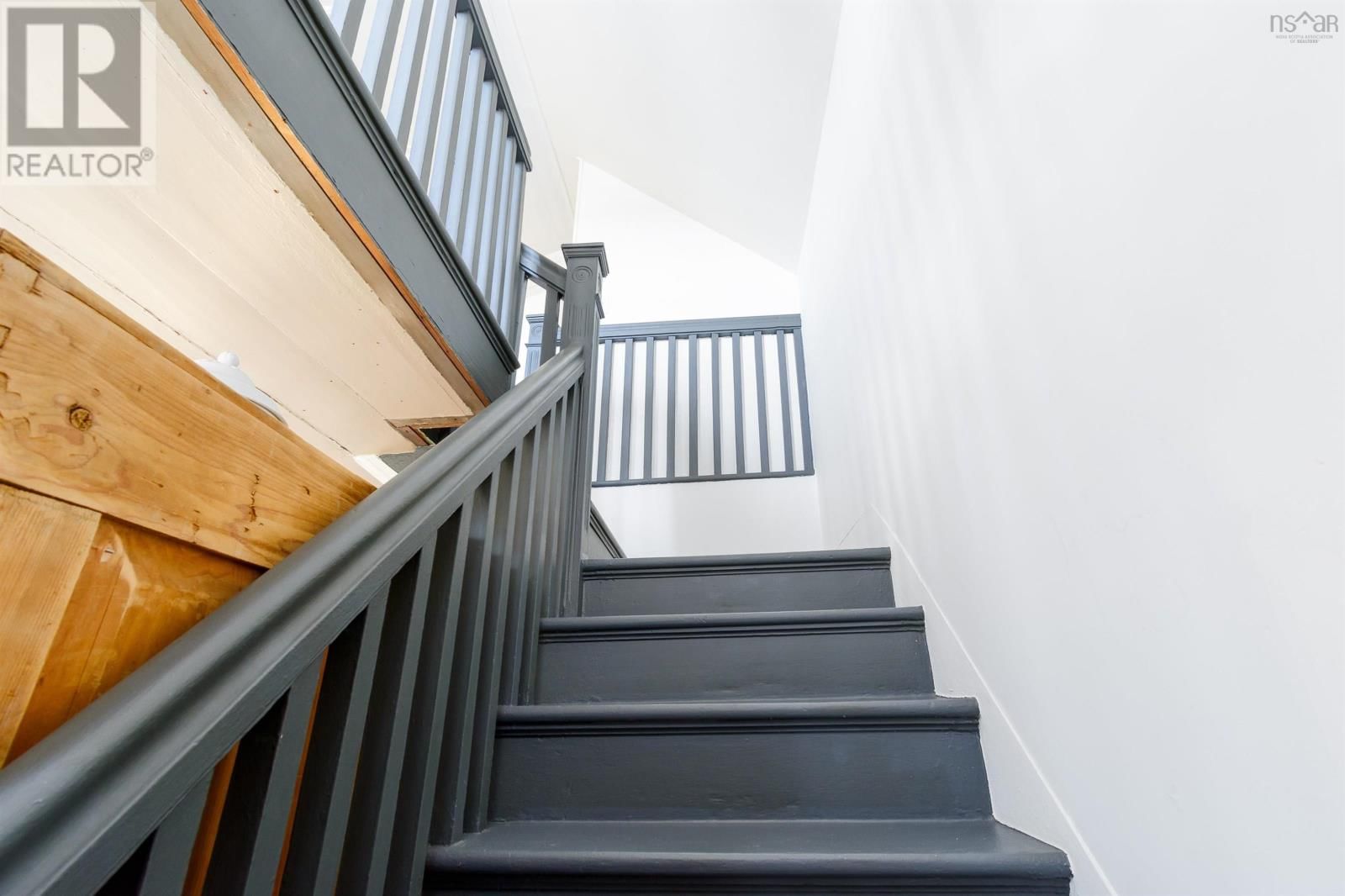 2660 LOCH LOMOND ROAD Image 23