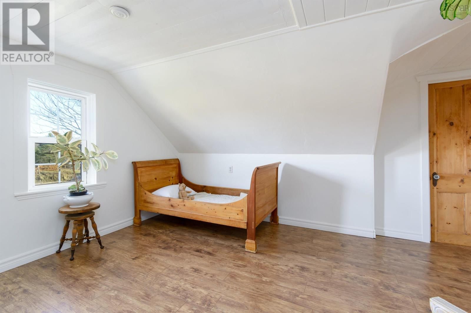 2660 LOCH LOMOND ROAD Image 26