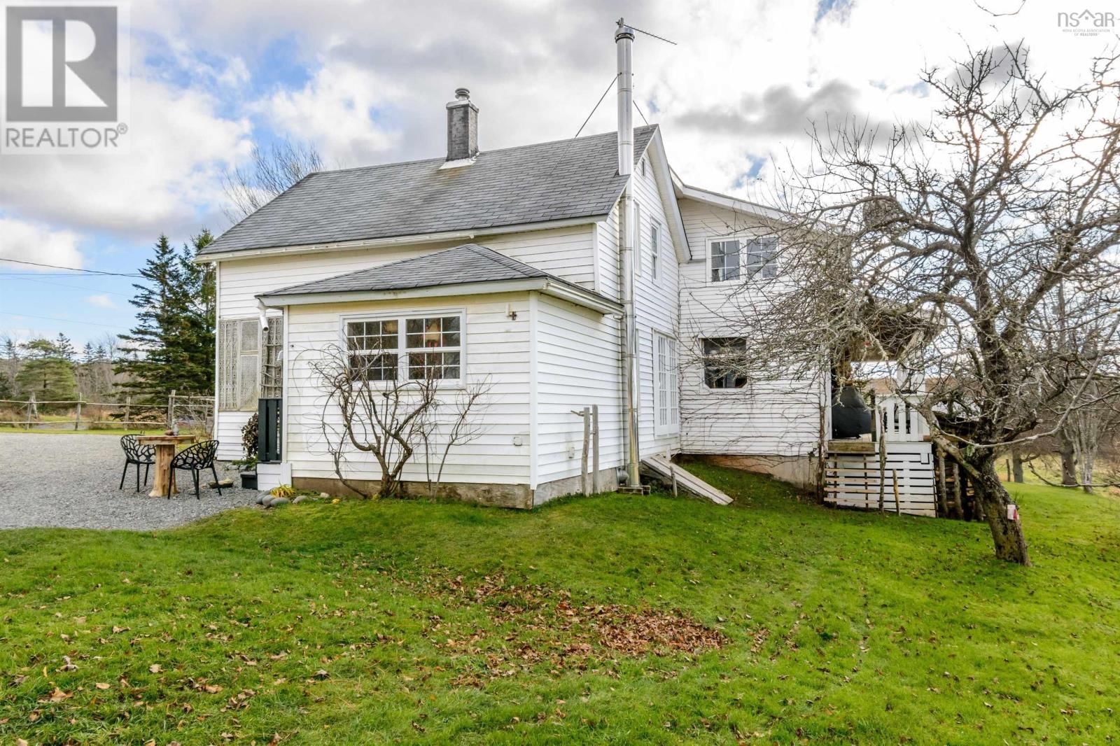 2660 LOCH LOMOND ROAD Image 43