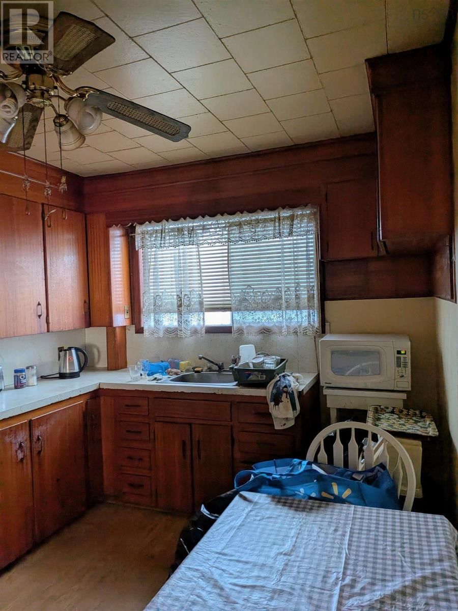 5655 MACARA STREET NORTH Image 11