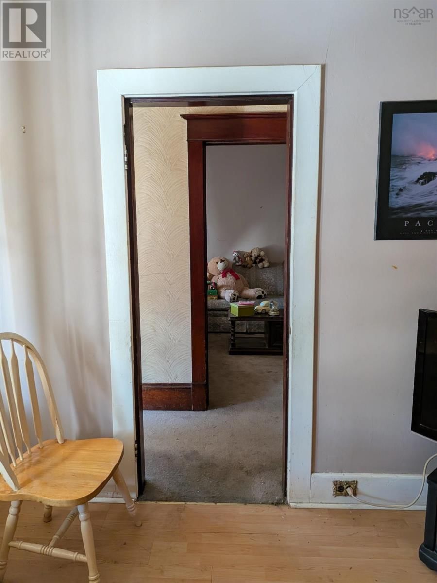 5655 MACARA STREET NORTH Image 21