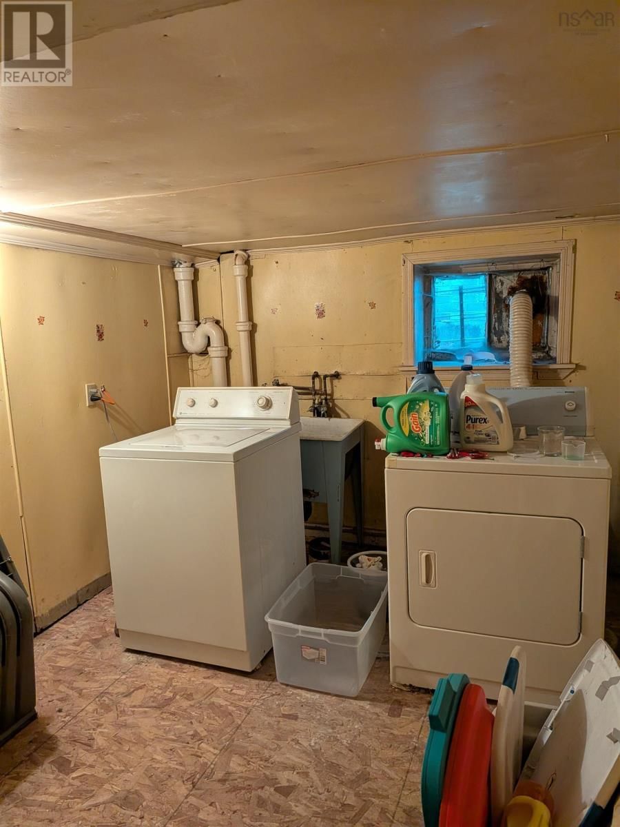 5655 MACARA STREET NORTH Image 26