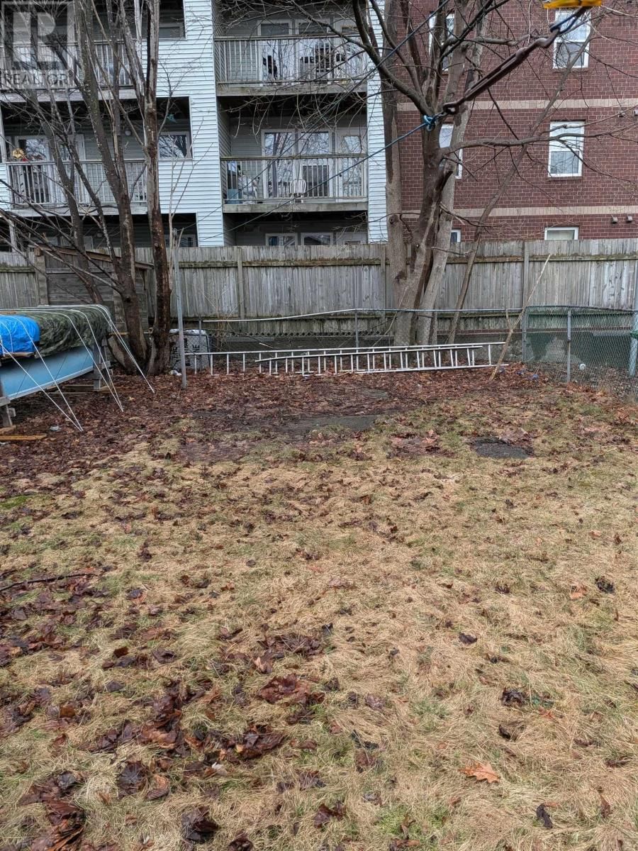 5655 MACARA STREET NORTH Image 37