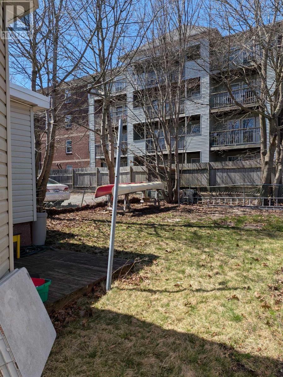 5655 MACARA STREET NORTH Image 39