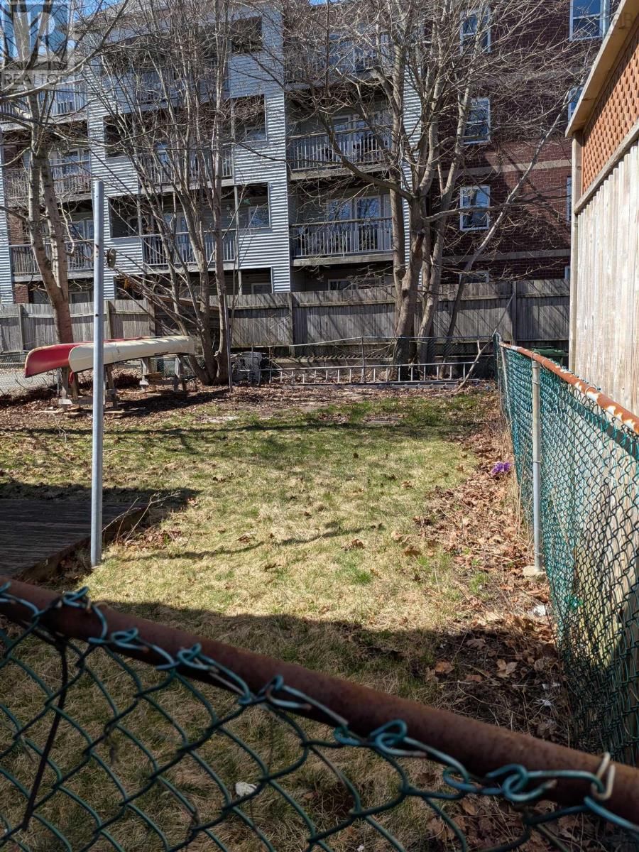 5655 MACARA STREET NORTH Image 40