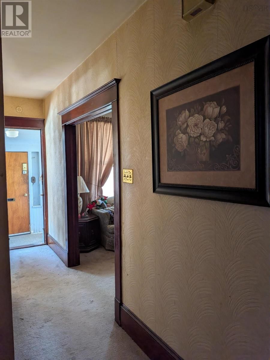 5655 MACARA STREET NORTH Image 8