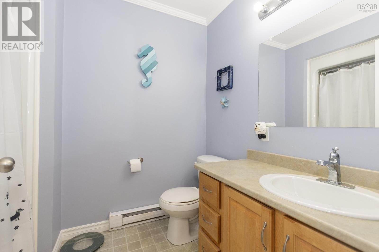 1 CASPER COURT Image 22