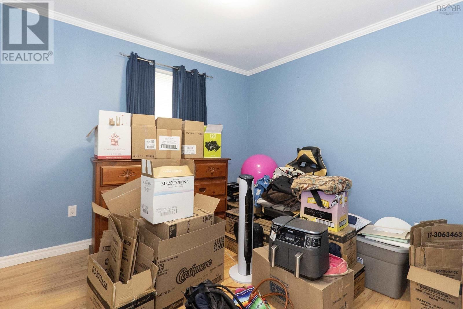 1 CASPER COURT Image 23