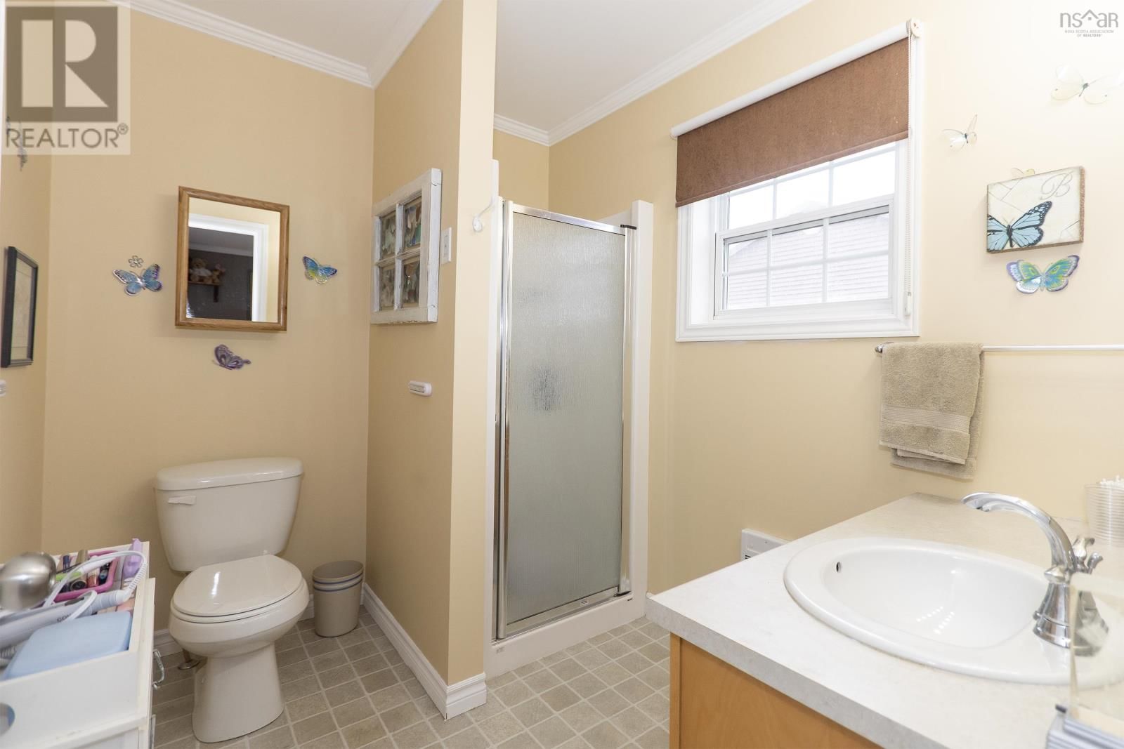 1 CASPER COURT Image 30