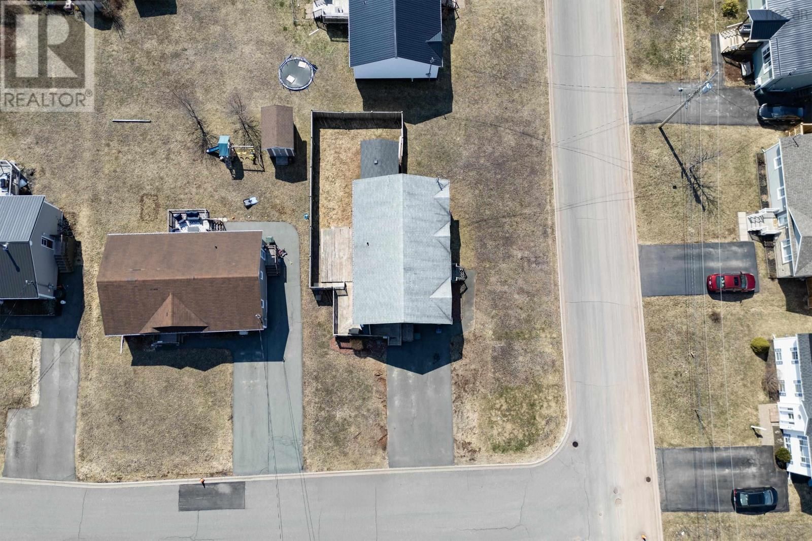 1 CASPER COURT Image 4