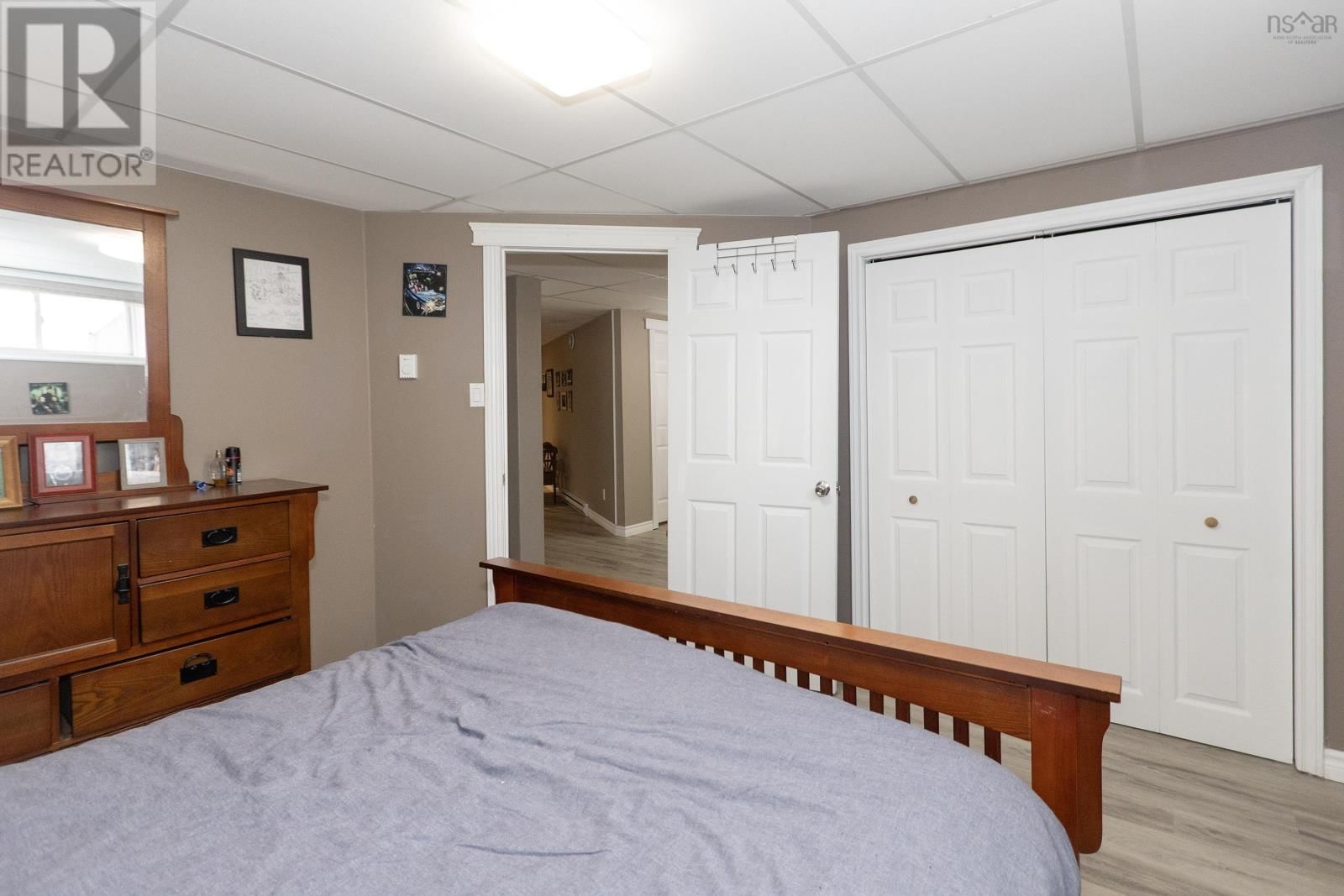 1 CASPER COURT Image 41