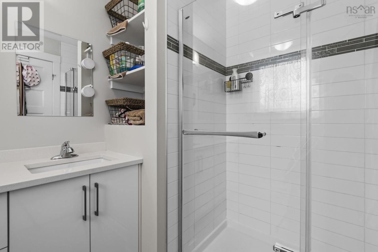 185 TITANIUM CRESCENT Image 15