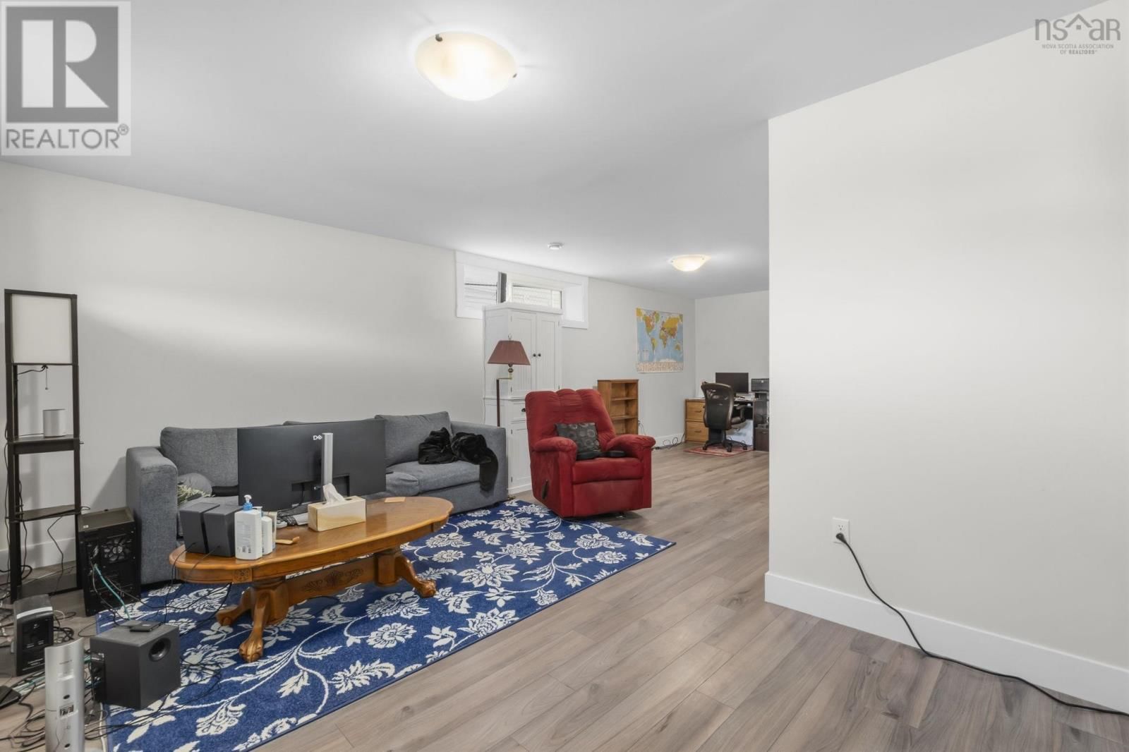 185 TITANIUM CRESCENT Image 21