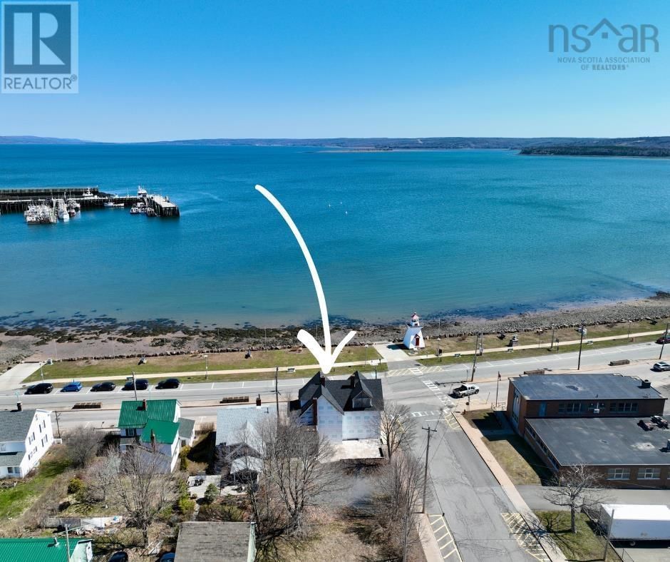 9 Water Street, Digby, Nova Scotia B0V 1A0