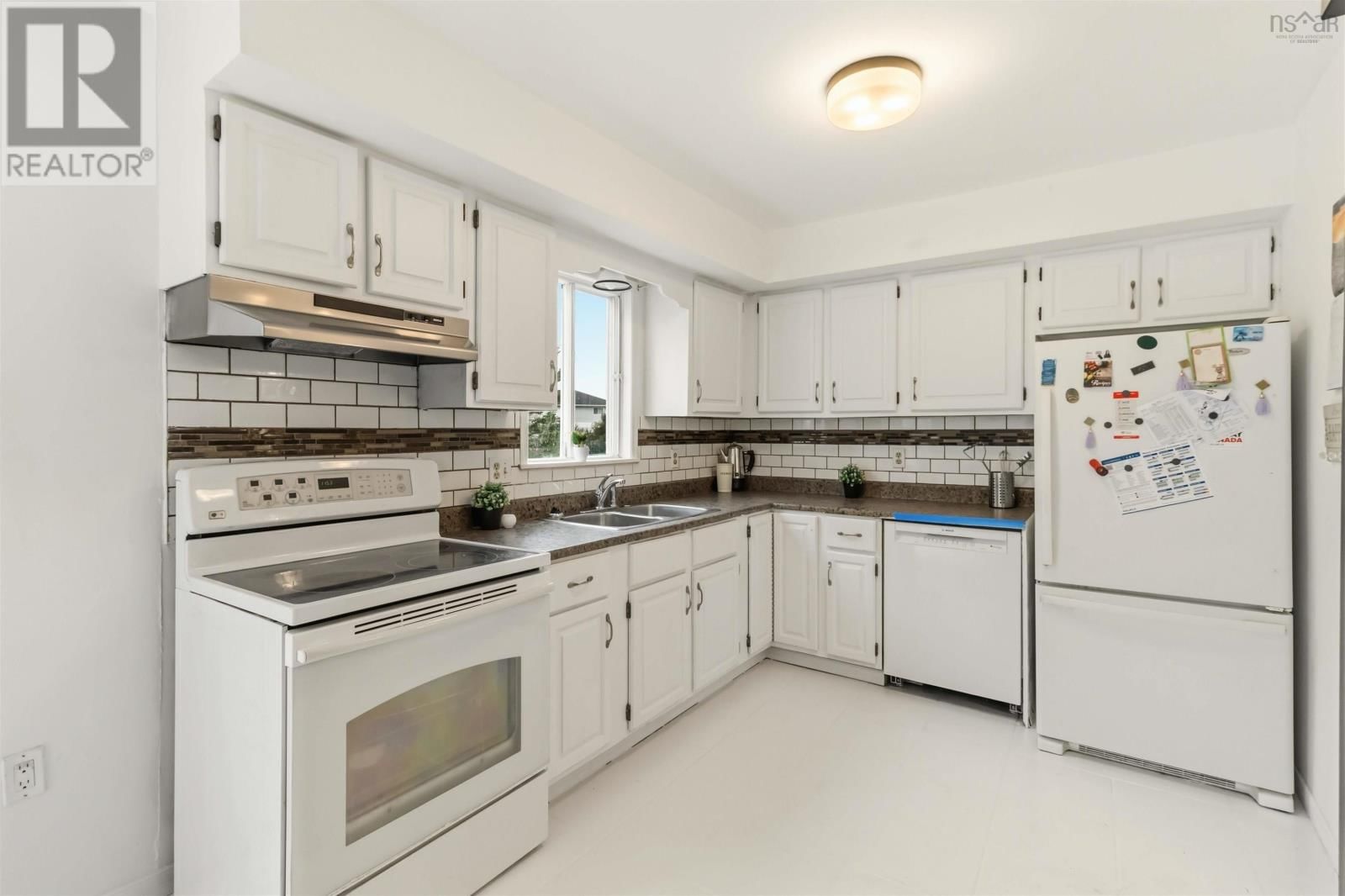 33 OSBORNE DRIVE Image 12