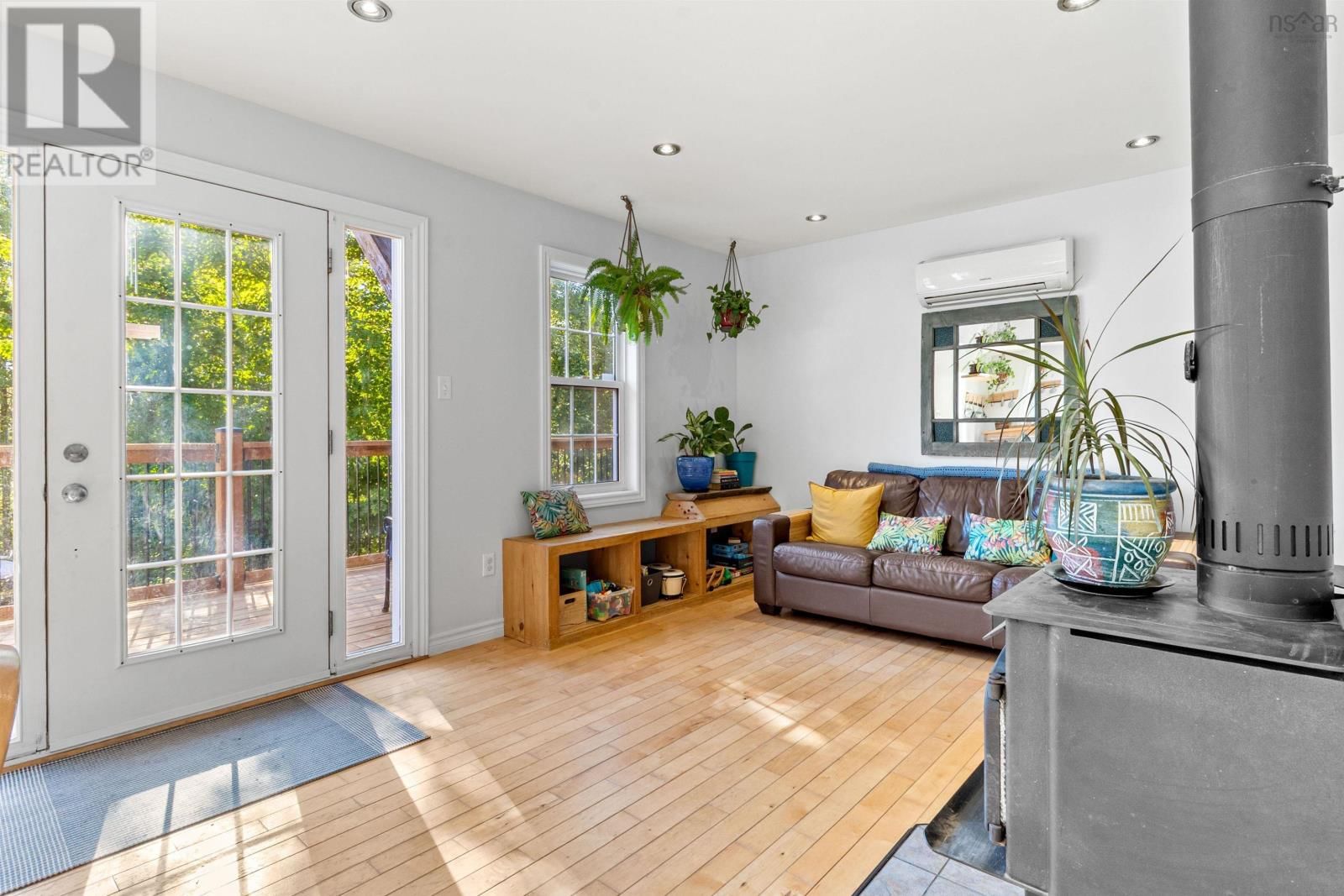 269 VILLAGE PATH Image 7