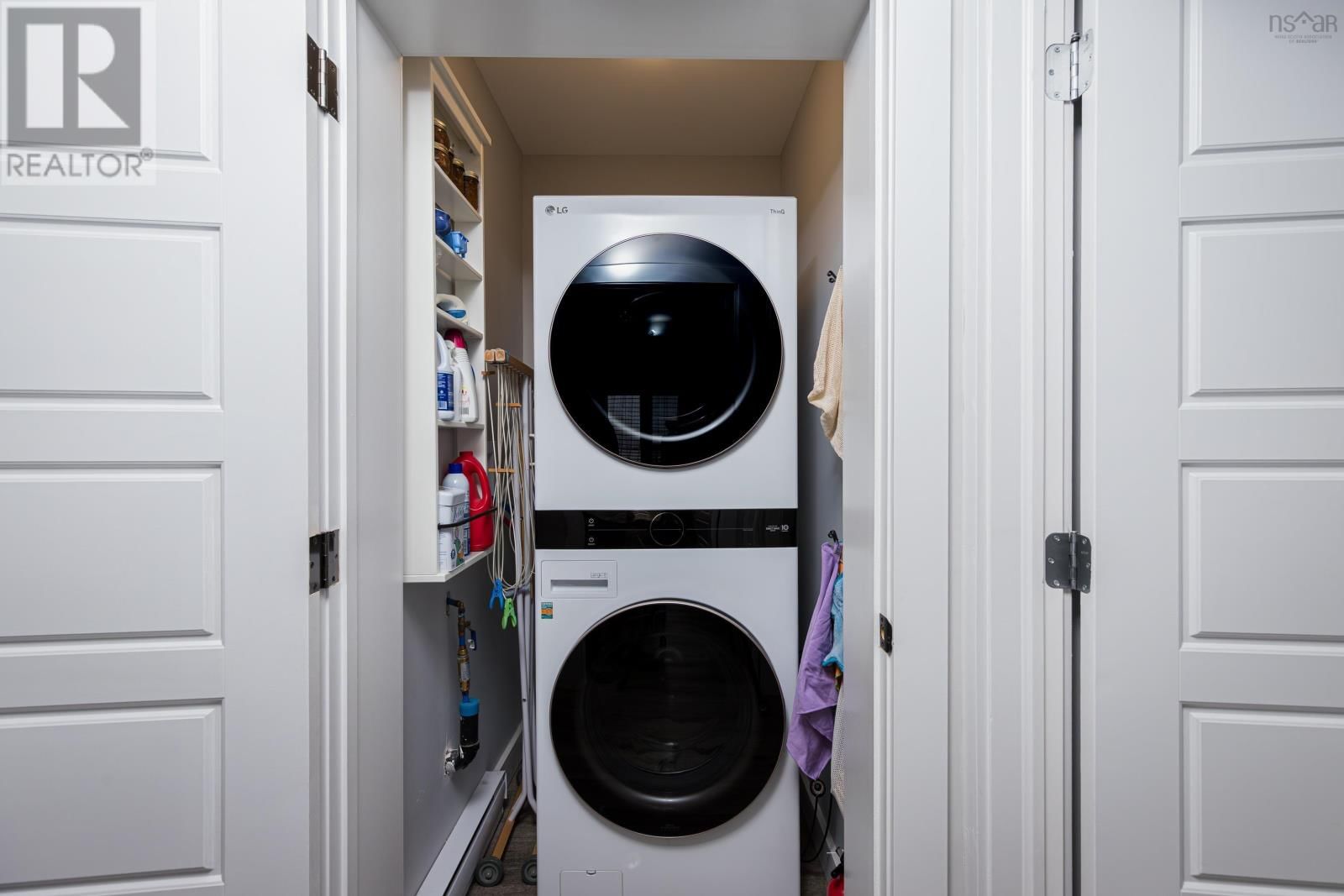 14 MONARCH TERRACE Image 21