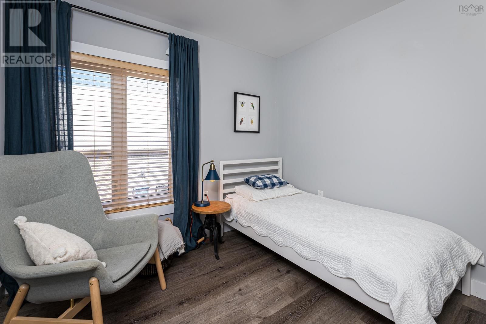 14 MONARCH TERRACE Image 22