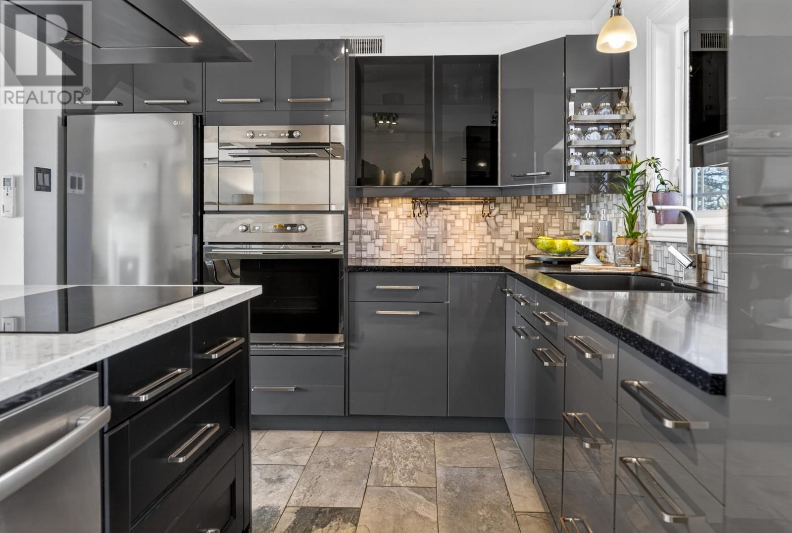 42 CALLBECK CREST Image 16