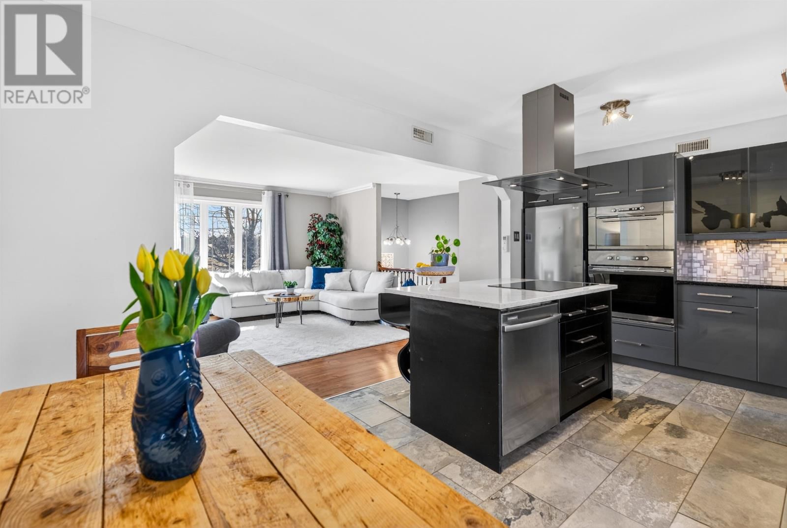 42 CALLBECK CREST Image 21