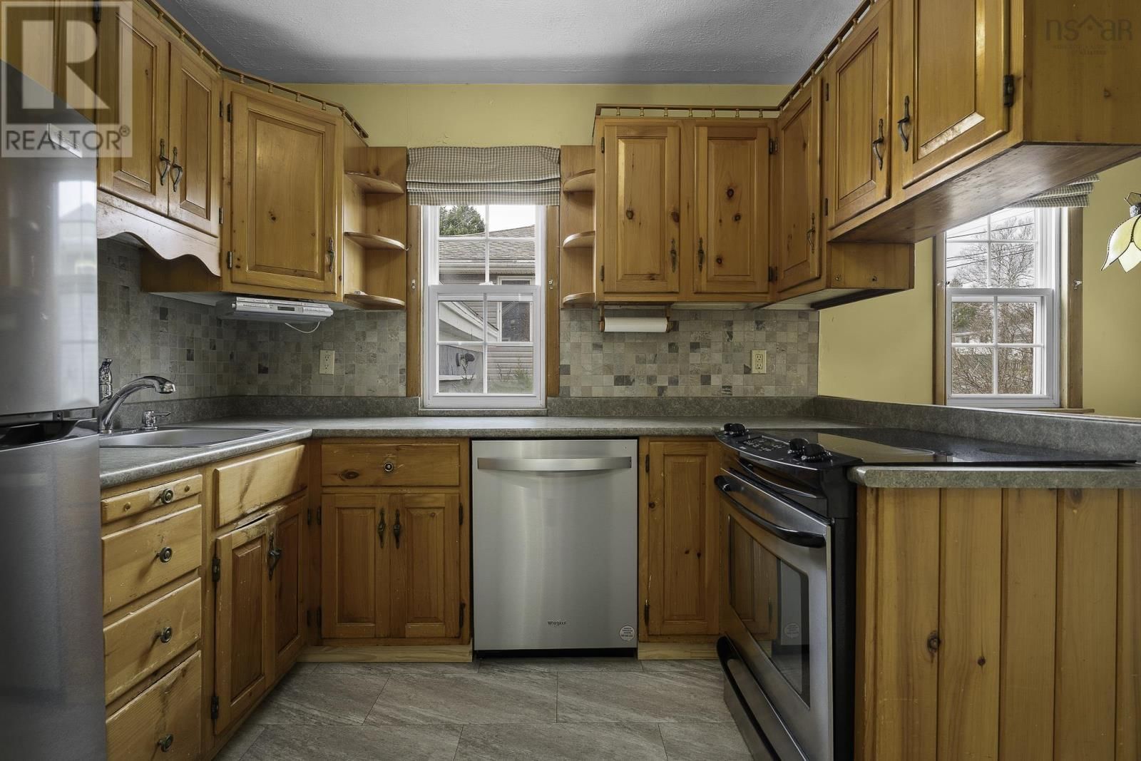 50 CONVOY AVENUE Image 9