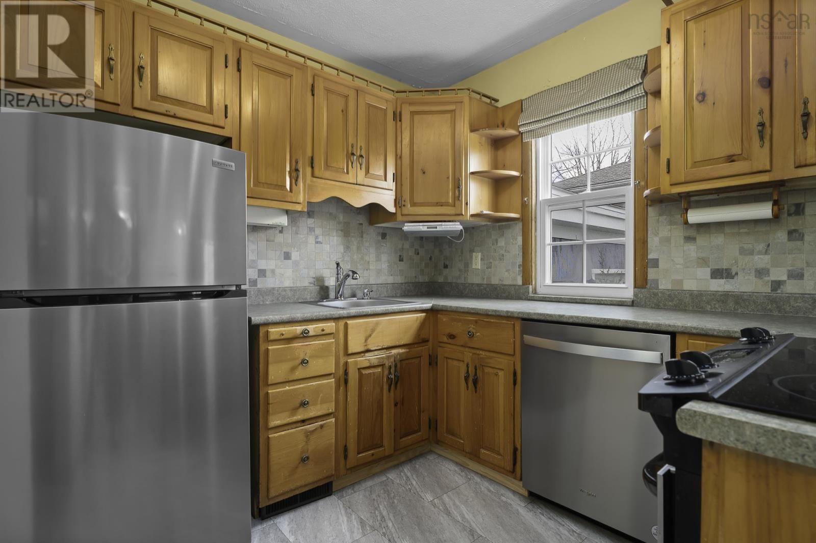 50 CONVOY AVENUE Image 10