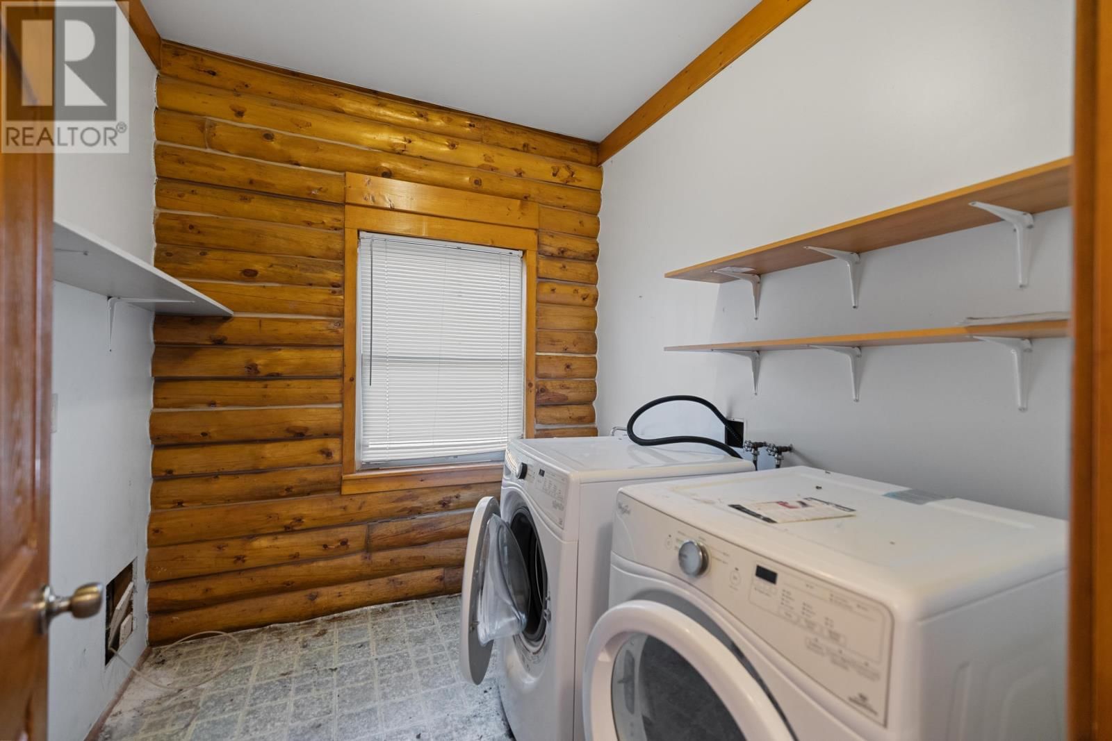 373 48 ROAD Image 16