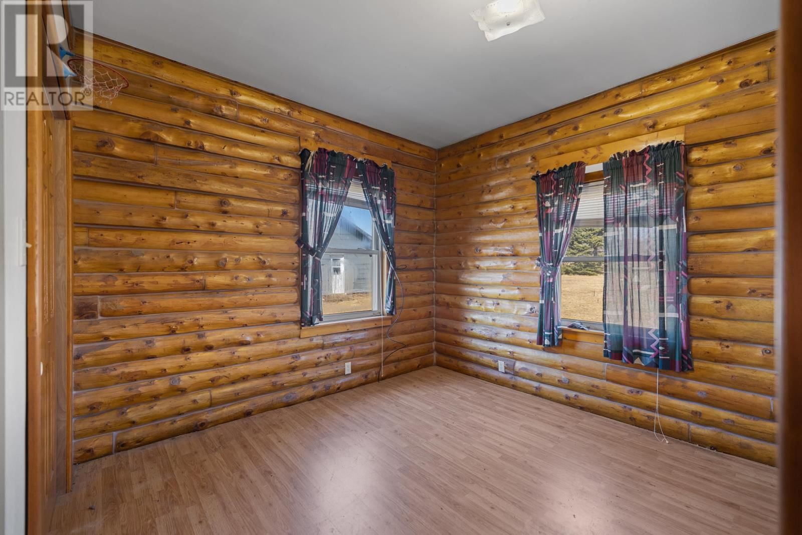 373 48 ROAD Image 19