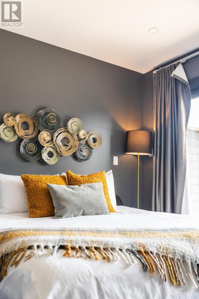 64 DORCHESTER STREET Image 10