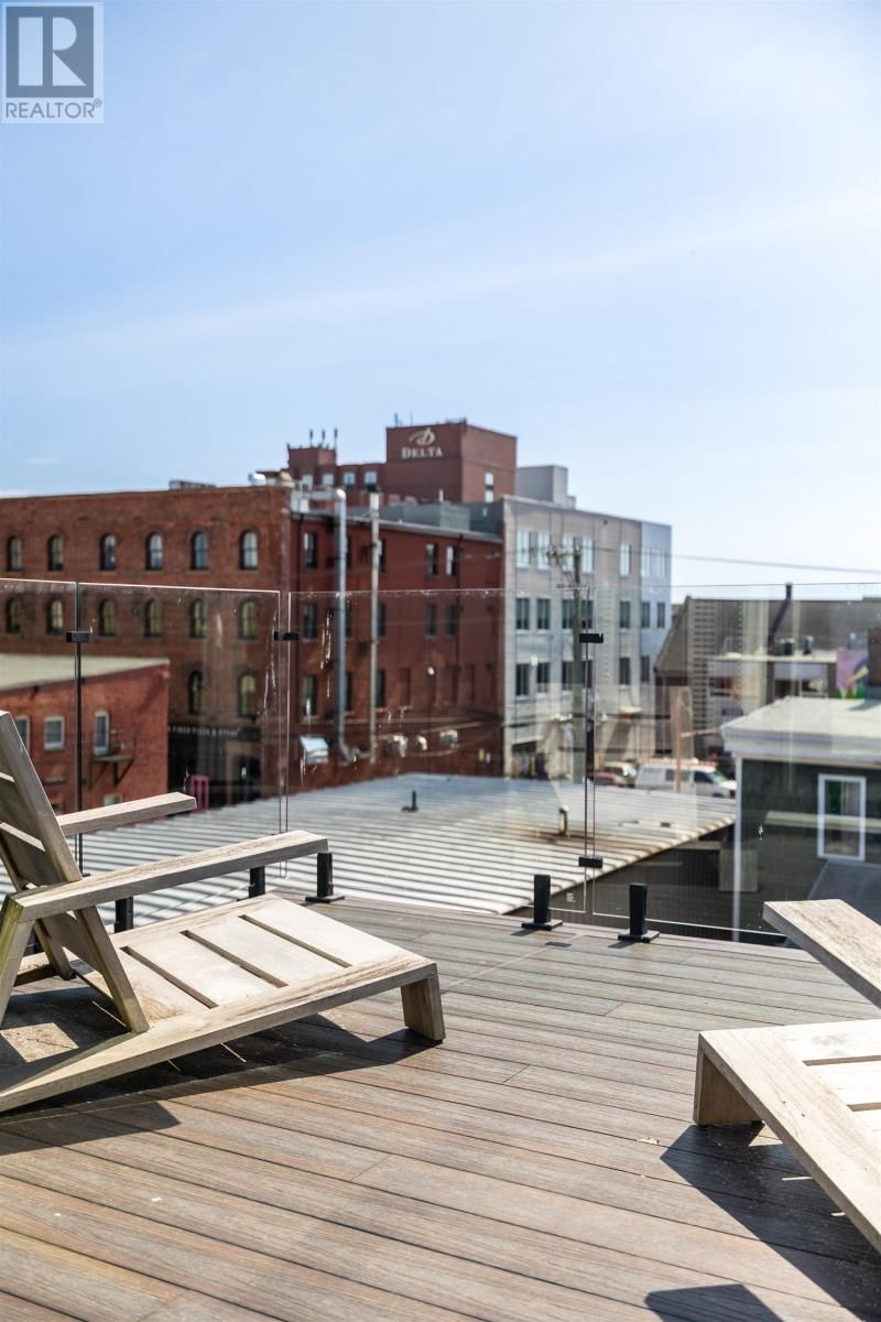 64 DORCHESTER STREET Image 31