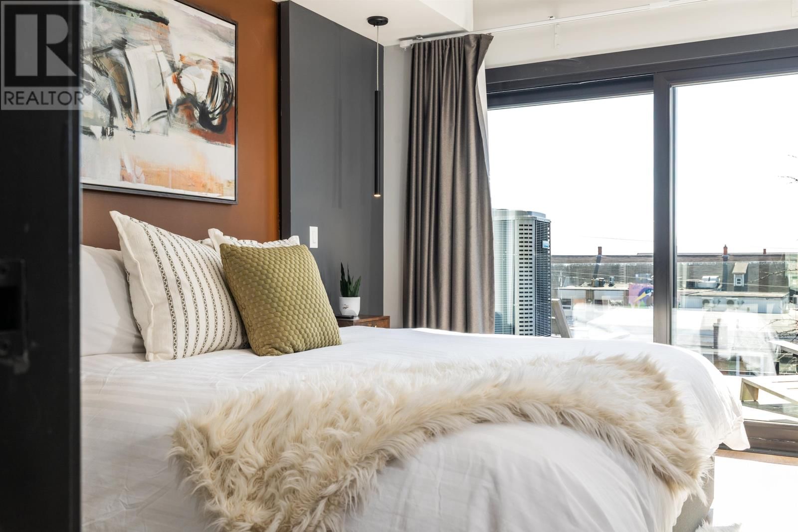 64 DORCHESTER STREET Image 34