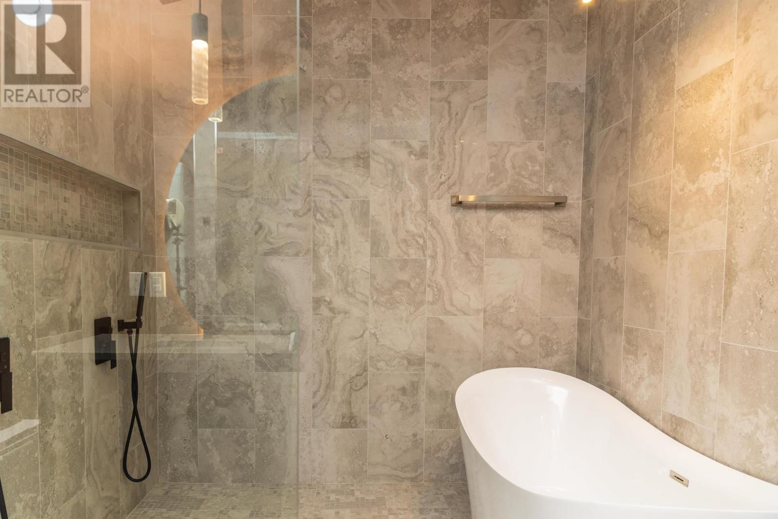 64 DORCHESTER STREET Image 40