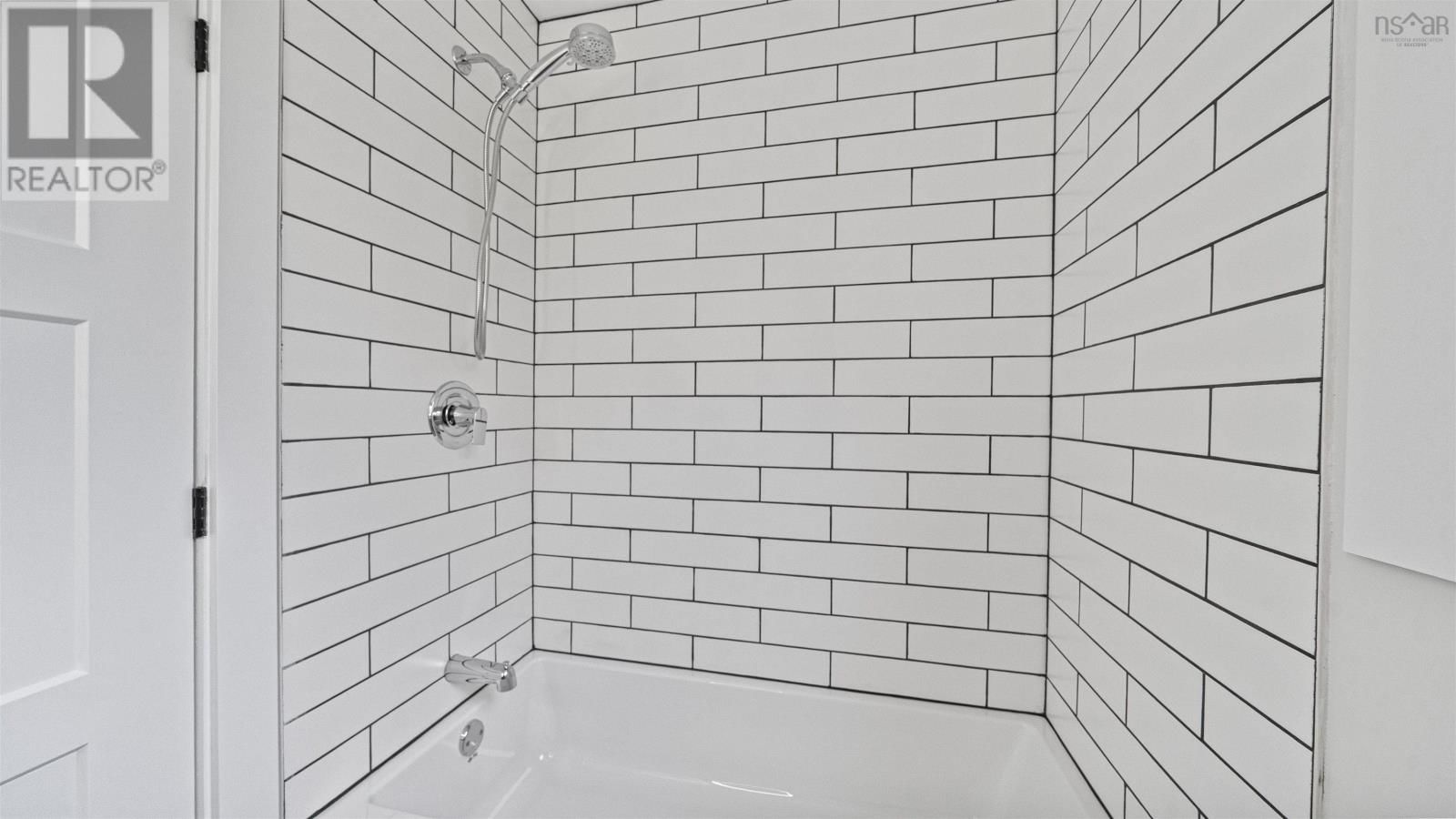 388 UPPER LAKEVILLE ROAD Image 11