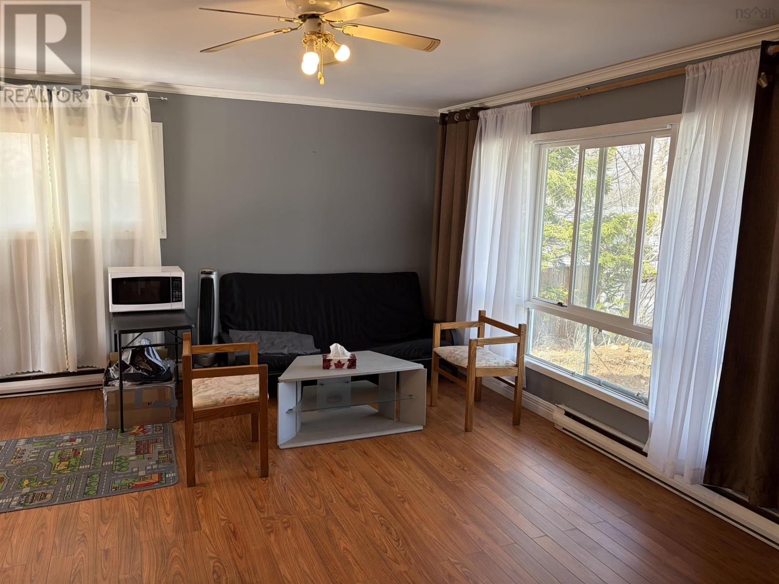 10 CHANDLER DRIVE Image 3