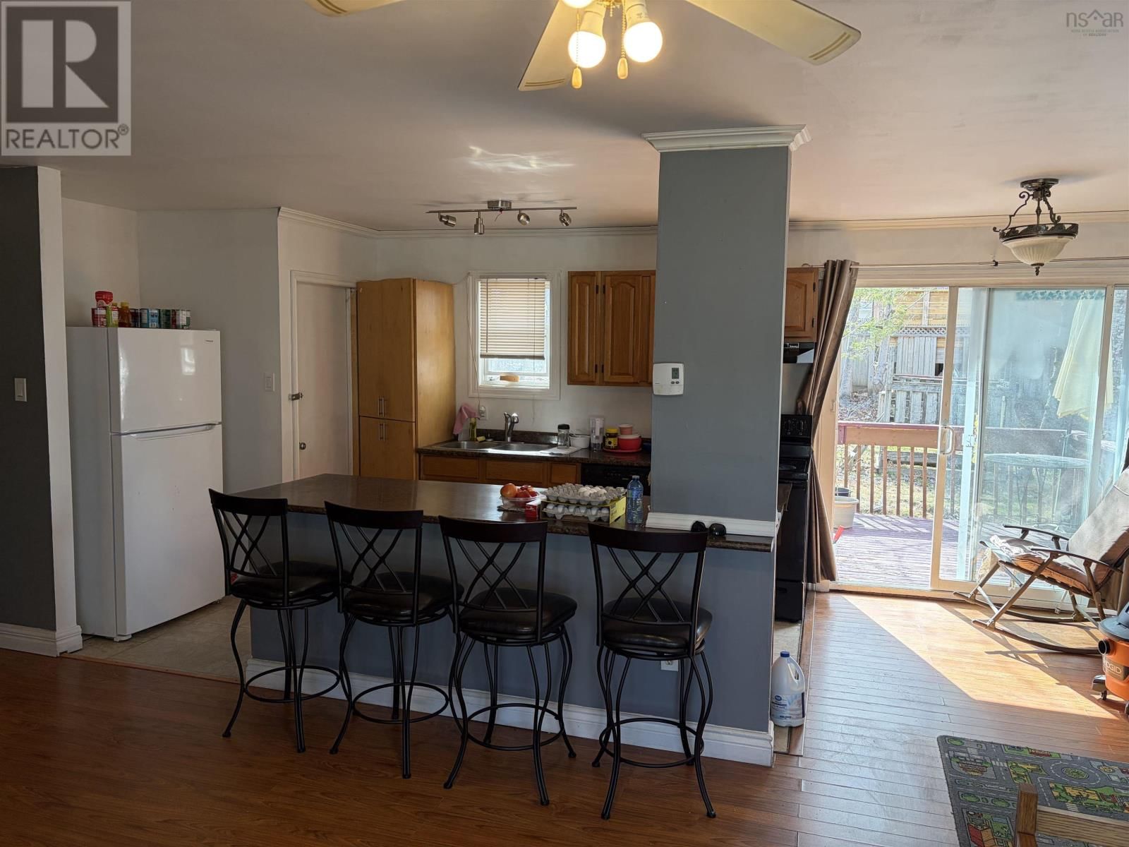 10 CHANDLER DRIVE Image 4