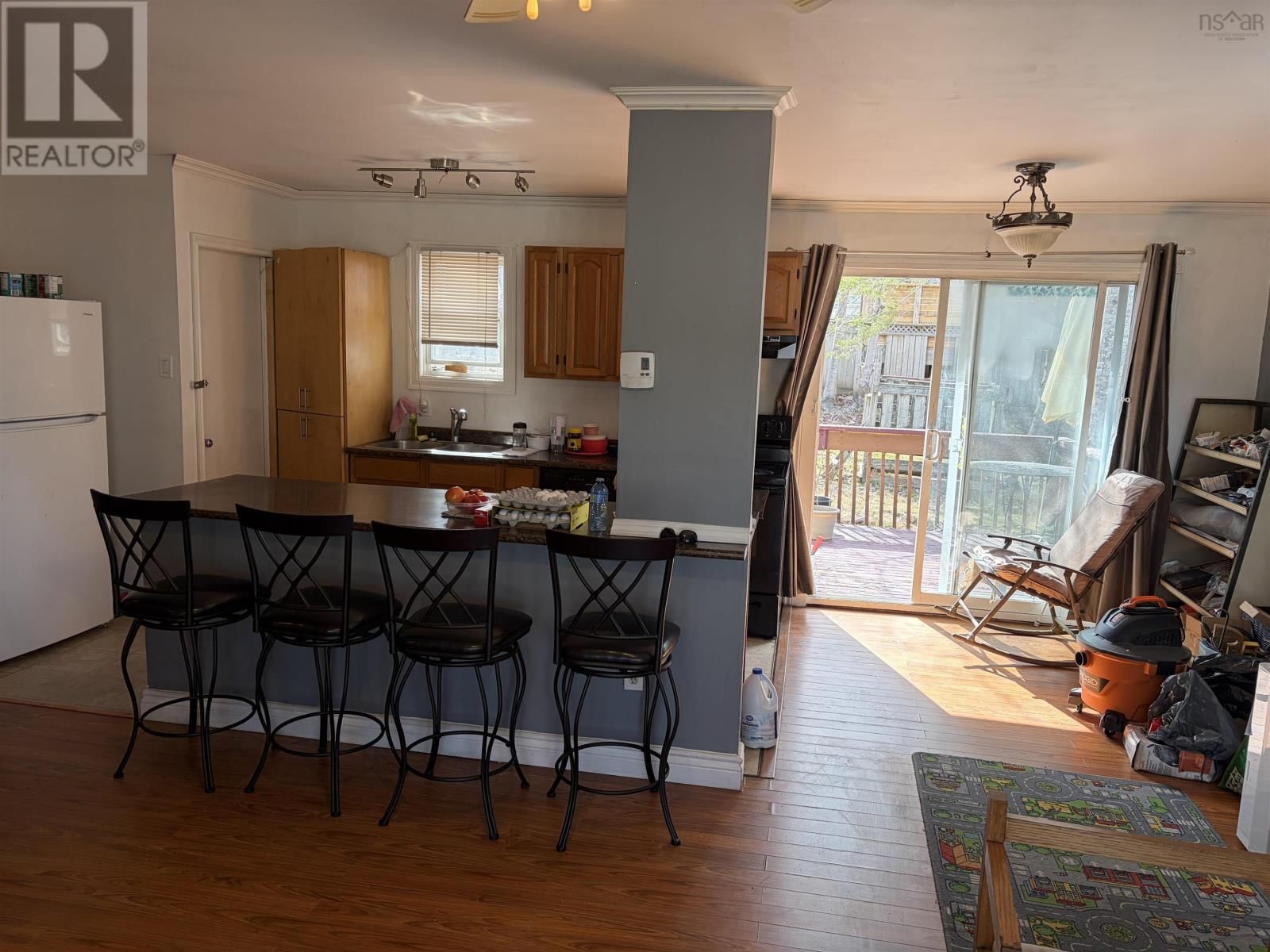 10 CHANDLER DRIVE Image 5