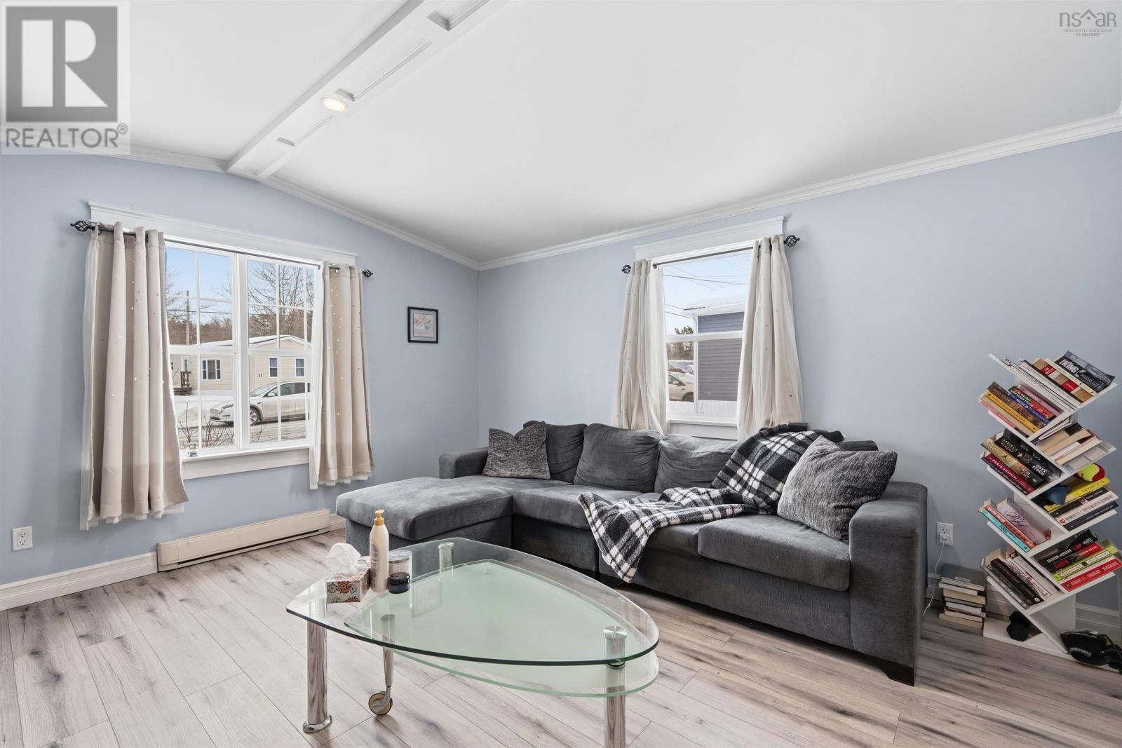 40 CHAMPLAIN AVENUE Image 12