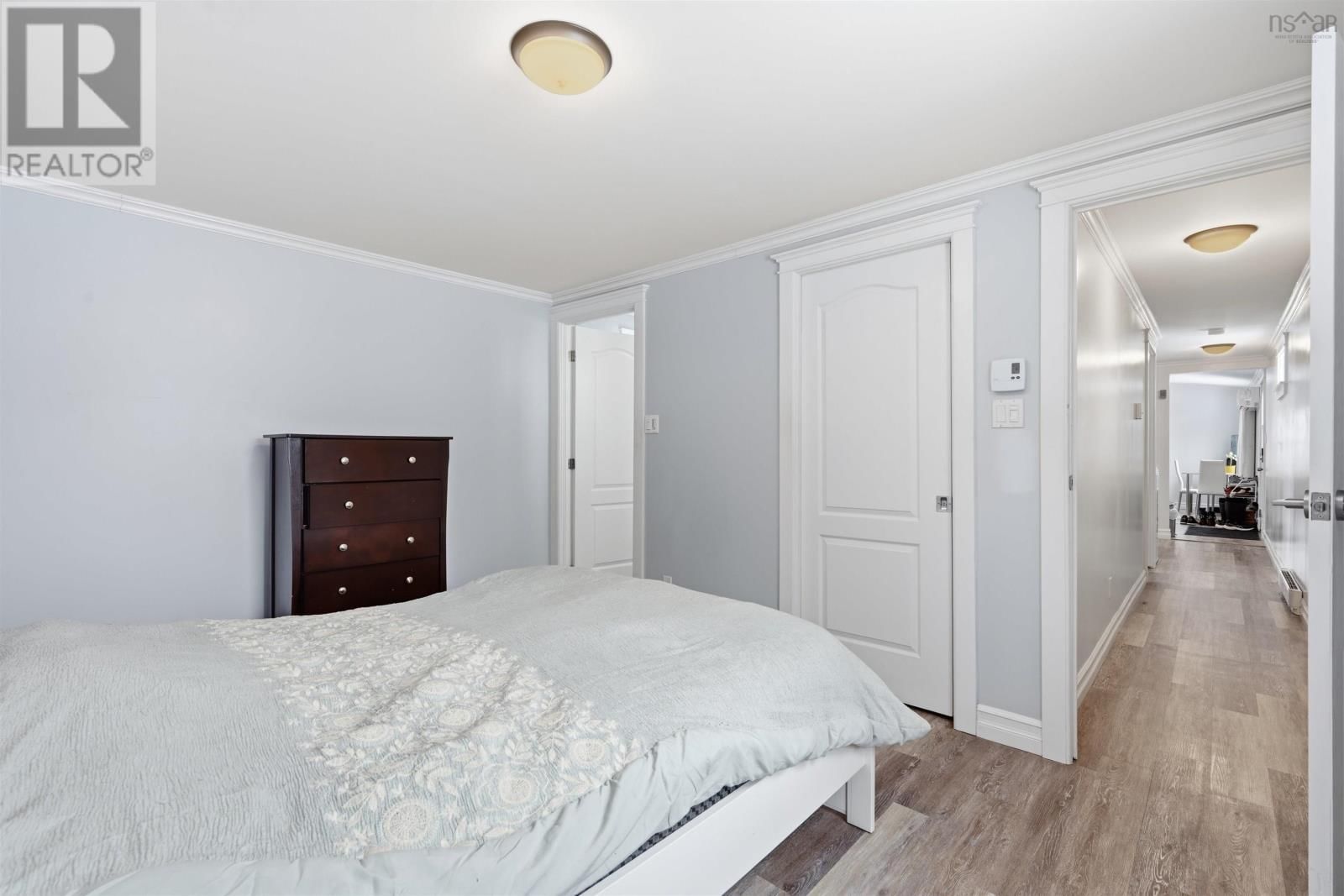 40 CHAMPLAIN AVENUE Image 18